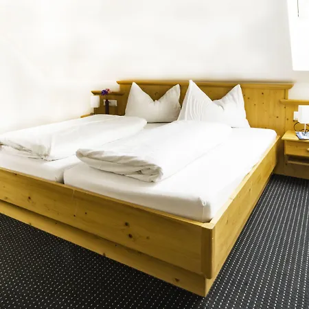 斯拉德明城市之屋公寓 公寓 *