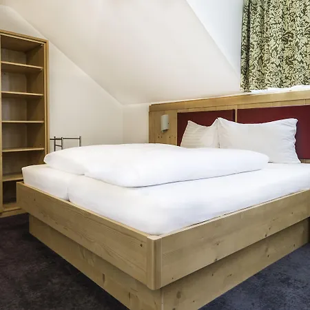 斯拉德明城市之屋公寓 * 斯拉德明