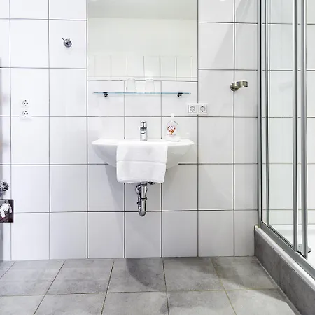 斯拉德明城市之屋公寓 公寓 *