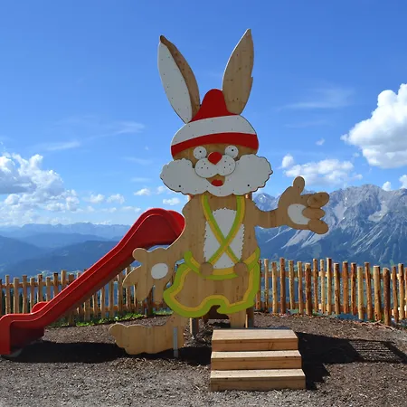 斯拉德明城市之屋公寓 公寓 *