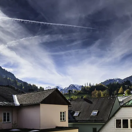 斯拉德明城市之屋公寓 公寓 *